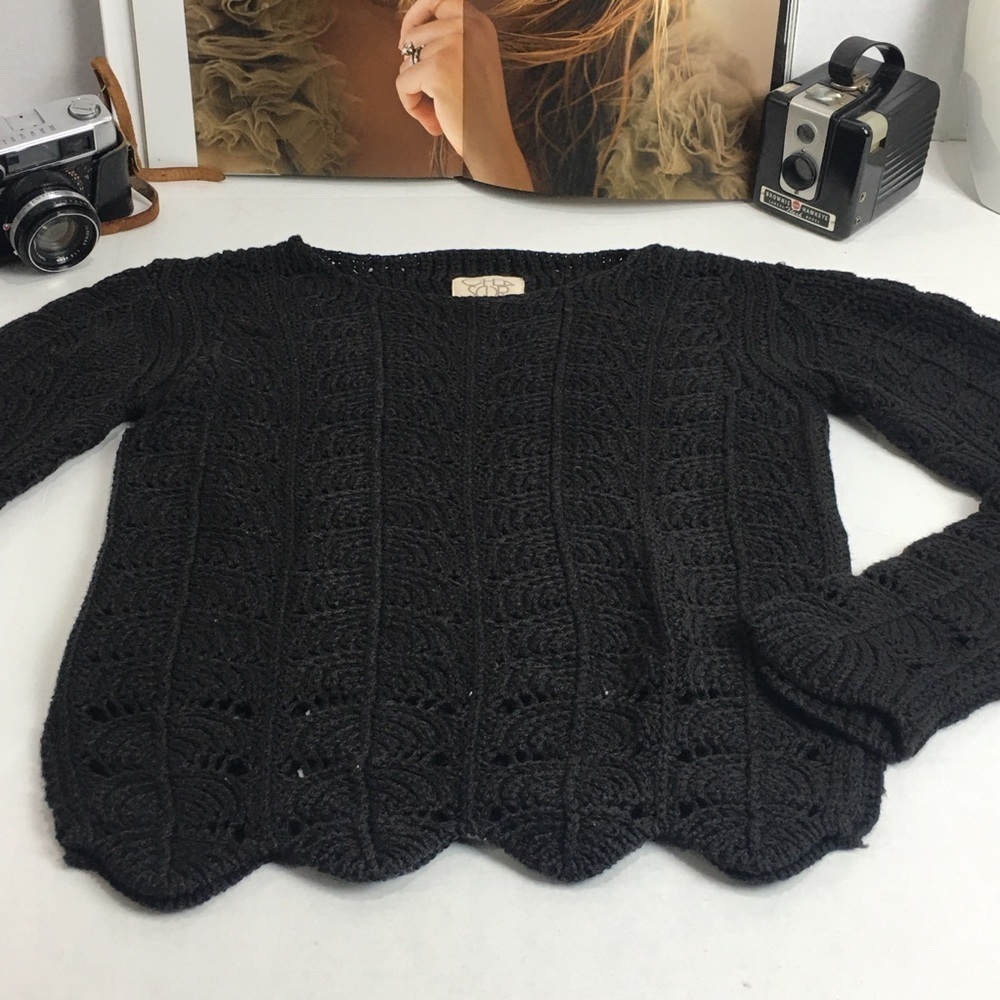 Black Open Knit Scalloped Hem Sweater | Cottagecore Coastal Minimalist · Cha Sor - Picture 2 of 11